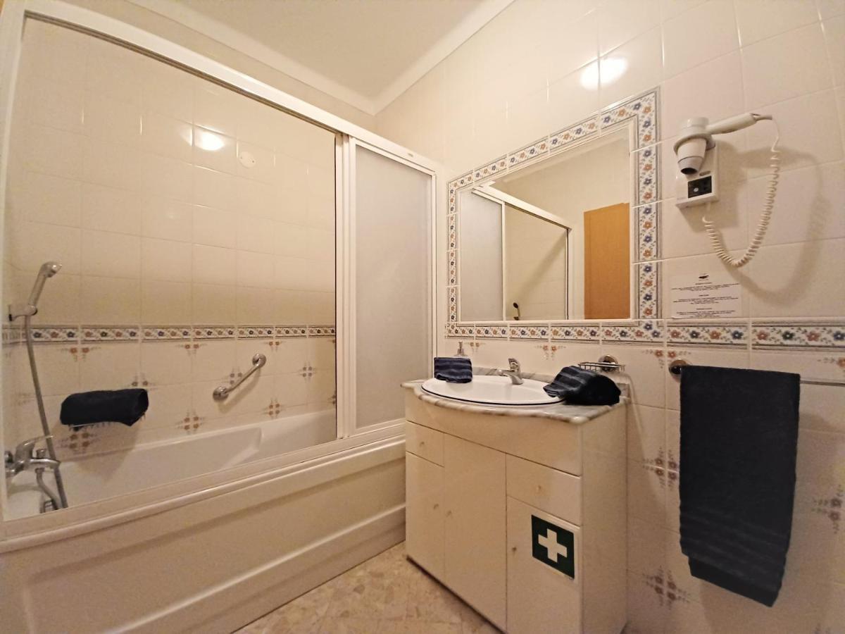 Oasis Beach Apartment Portimao Bagian luar foto